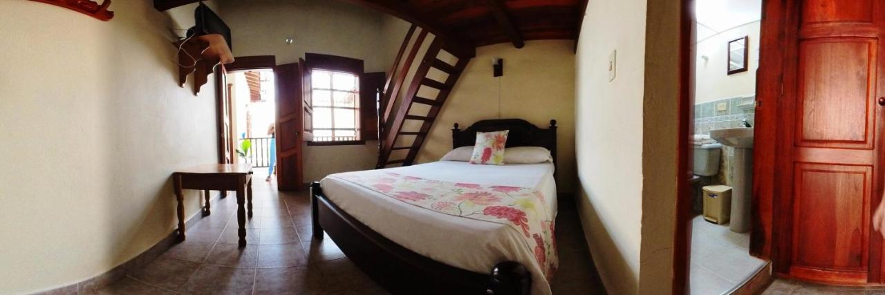 La Casa De Las Flores Hostal Jardín Buitenkant foto