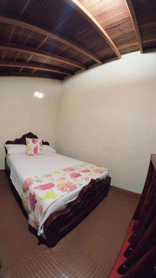 La Casa De Las Flores Hostal Jardín Buitenkant foto