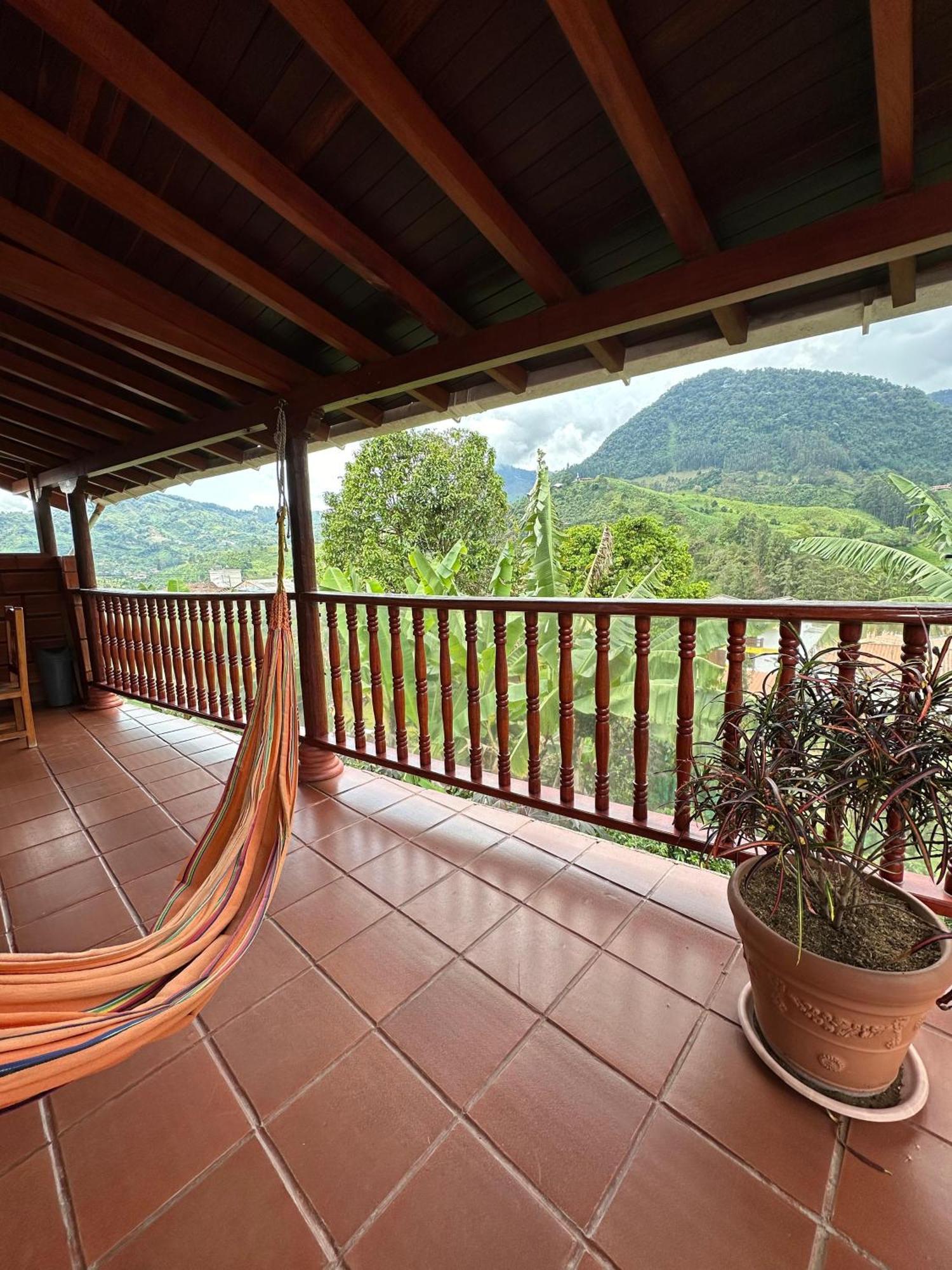 La Casa De Las Flores Hostal Jardín Buitenkant foto
