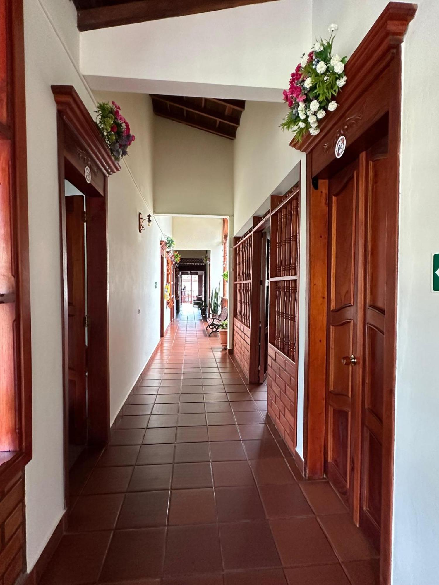 La Casa De Las Flores Hostal Jardín Buitenkant foto